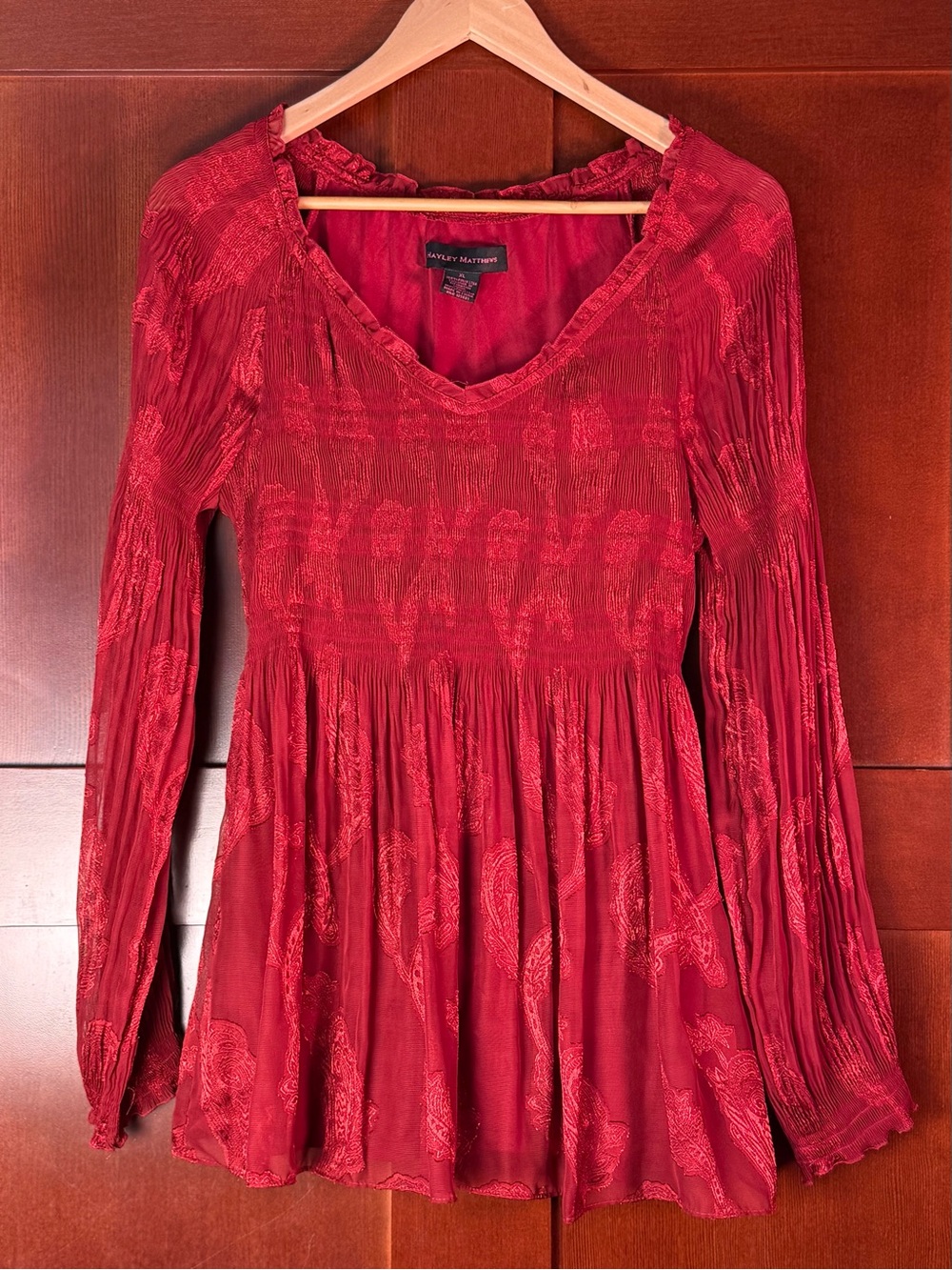 Hayley Matthews XL Red Paisley Smocked Long Sleeve Boho Tunic Top